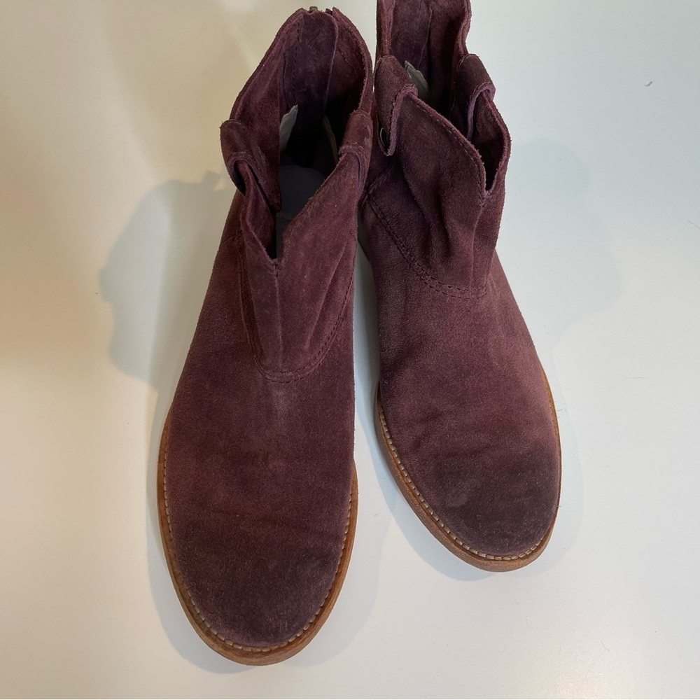 Johnston & Murphy Stephanie Stitched suede Ankle Bootie size 8.5 - Picture 3 of 9